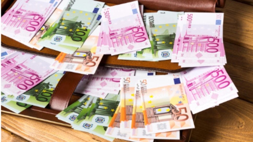 Diaspora, cel mai mare investitor al României. Românii din străinătate finanțează țara mai mult decât străinii