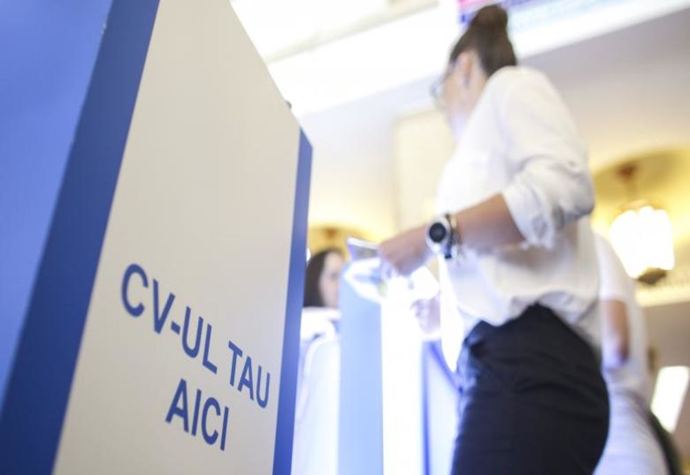 Bursa locurilor de muncă pentru absolvenţi se desfășoară în 66 de locaţii