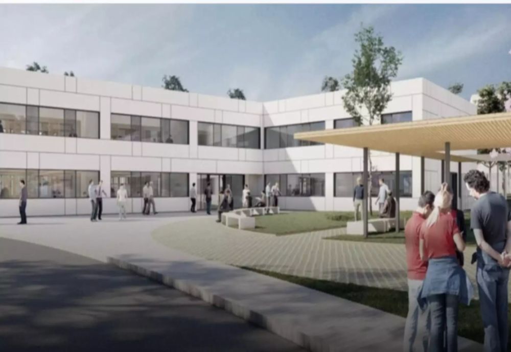 Bulgaria a inaugurat cea mai modernă pușcărie din Balcani: fără gratii, cu piscină și locuri de joacă