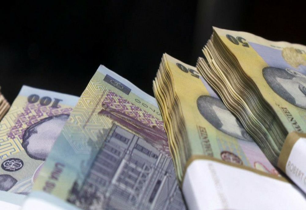 Categoriile de românce care vor primi cu 50% mai mulţi bani. Anunţul făcut de premierul Marcel Ciolacu