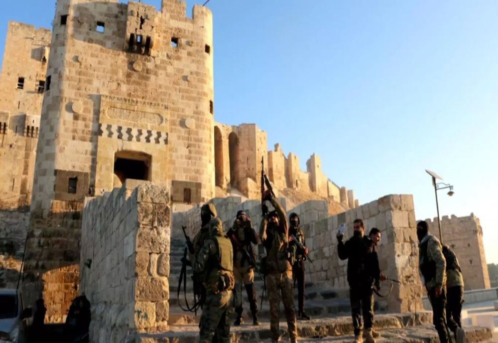 RUSIA ÎNCEPE RETRAGEREA ECHIPAMENTELOR MILITARE DIN SIRIA